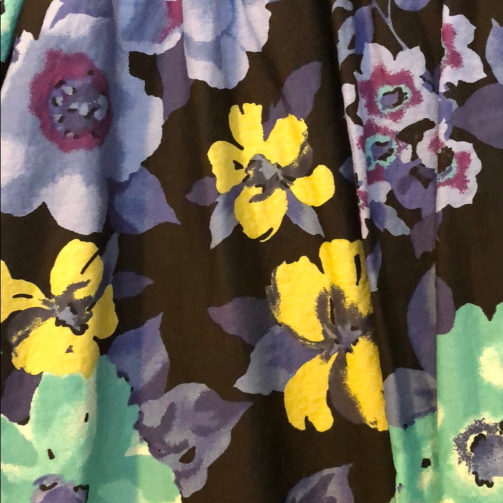 Floral skirt - Picture 4 of 7